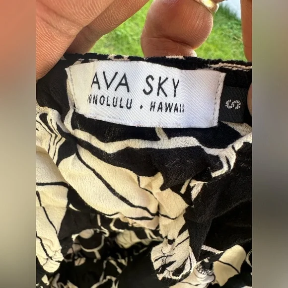 Ava Sky kalo Dress - Picture 4 of 4